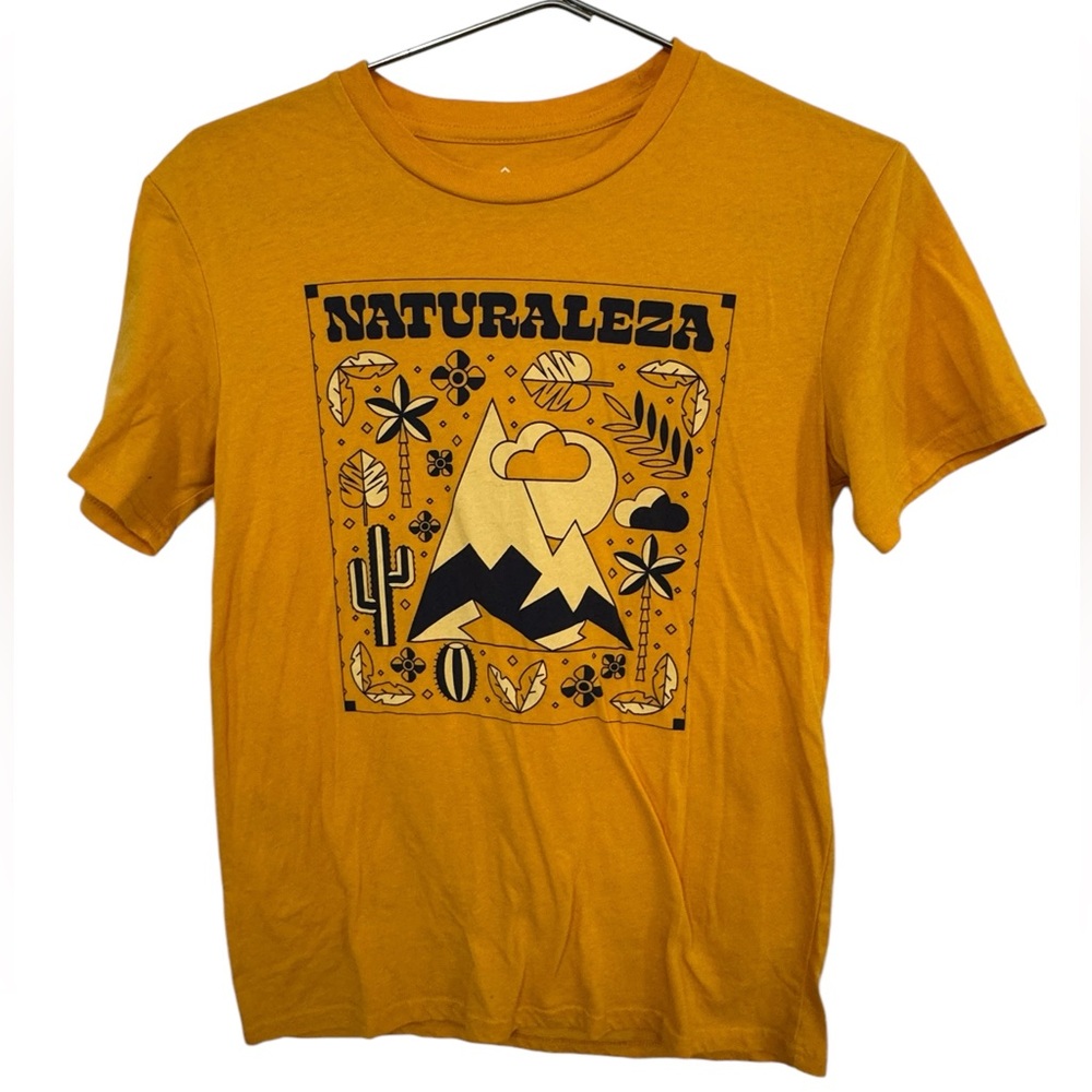 Naturaleza Latino Heritage Well Worn Wilderness Yellow Men’s S Graphic T-Shirt